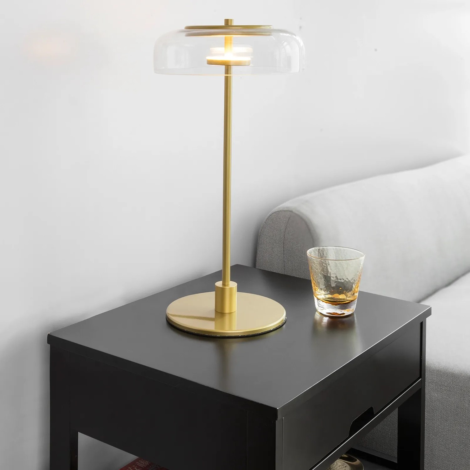 SoBuy Nachttisch FRG258-SCH, schwarz mit 2 Schubladen. Beistelltisch mit Lampe.