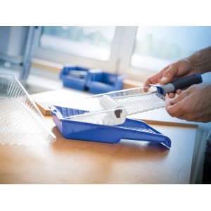LUX Farbwannen-Einleger (3 Stk.) in transparenter Ausführung mit Abstreifgitter für Farbroller.