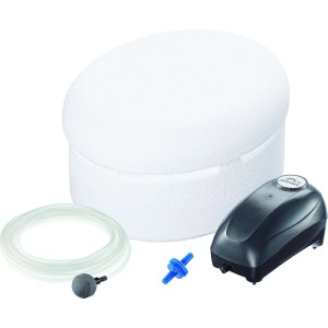 Pontec Pondoplar Air Eisfreihalter mit Luftpumpe, bestehend aus Styroporkörper, Luftschlauch und Pumpe.