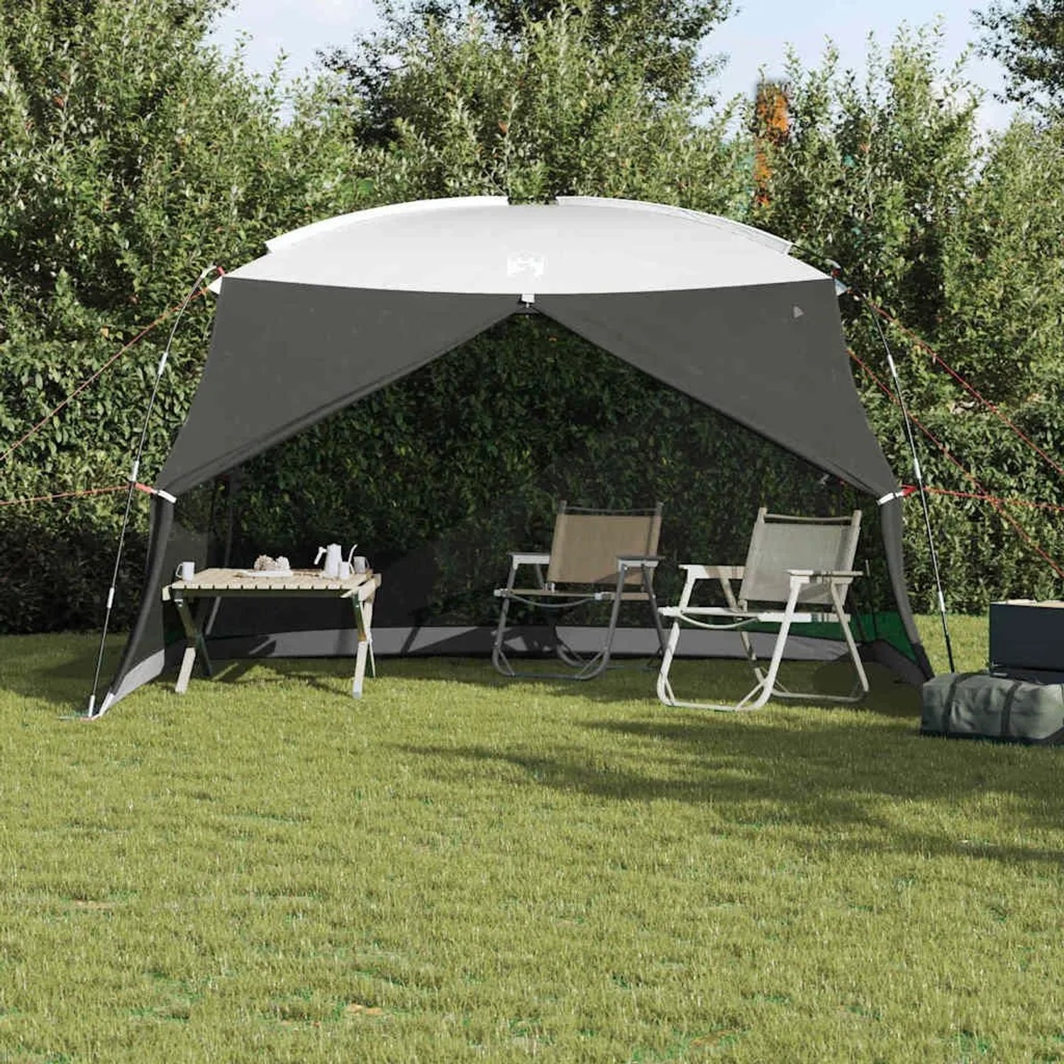 vidaXL Pavillon-Zelt grau-weiß mit Moskitonetz im Garten, mit Tisch und Stühlen für Outdoor-Entspannung.