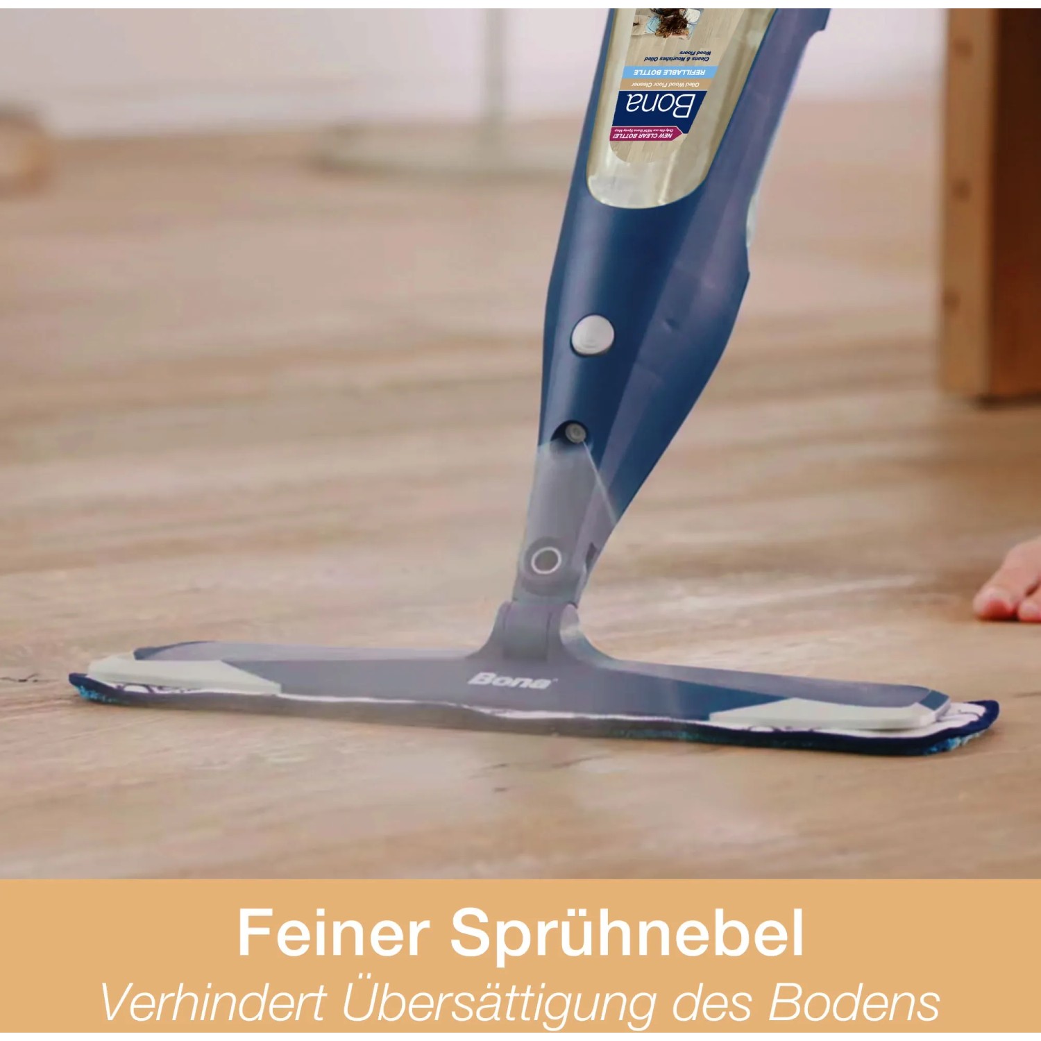 Bona Spray Mop für geölte Holzböden in Aktion, Reinigungsgeräte für streifenfreie Pflege.