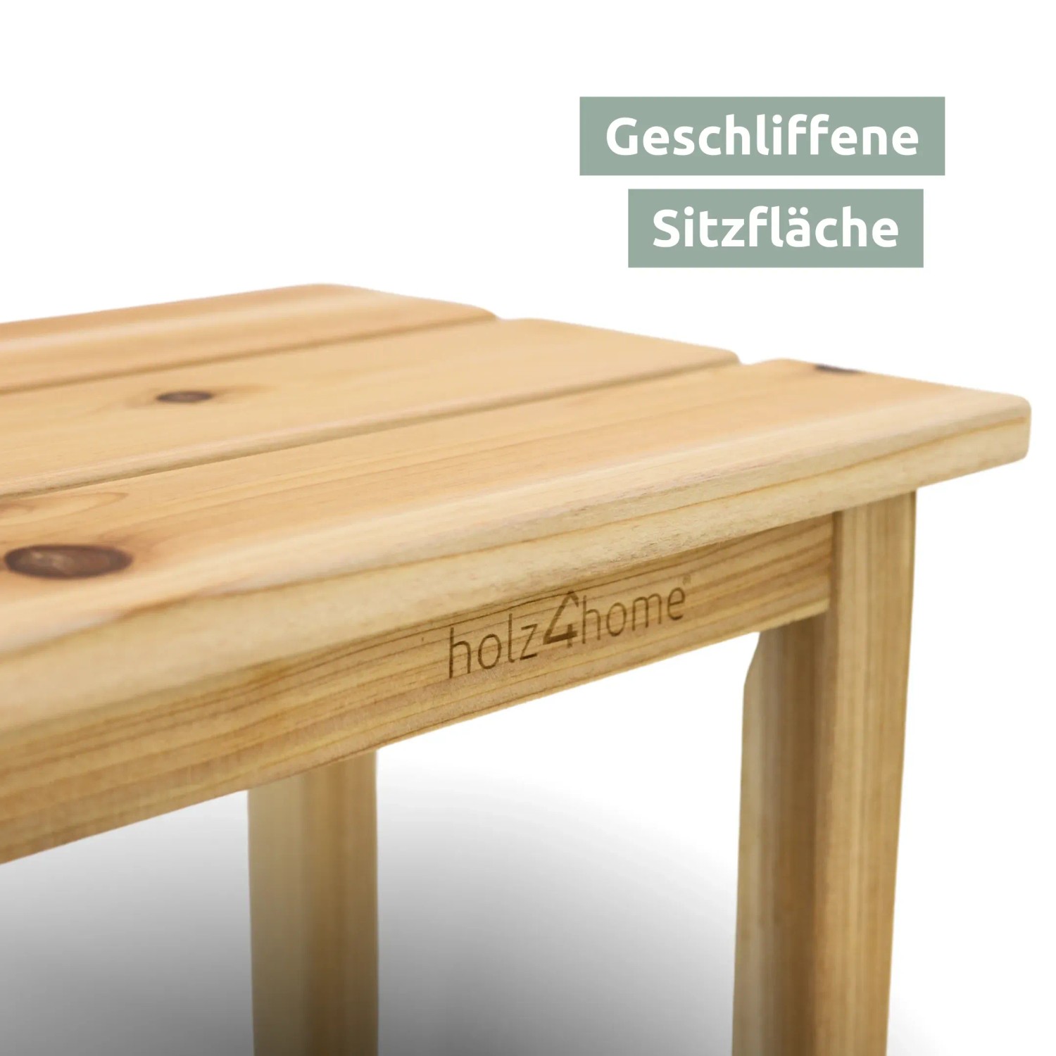 Detailansicht der holz4home Gartenbank aus Tannenholz, naturbelassen, mit geschliffener Sitzfläche.