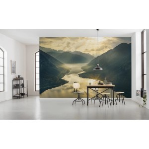 Vlies Fototapete Gold Mountains, 400x250 cm, mit Berglandschaft im Wohnraum.