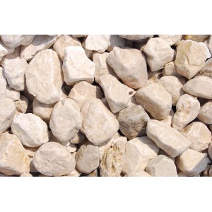 Nahaufnahme von Gletscherkiesel Chateau-Beige, 40-60 mm, ideal für Garten- und Landschaftsbau.