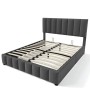 Graues gepolstertes Doppelbett 140x200 cm mit Leinenbezug, Stauraumfunktion und Metalllattenrost.