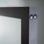 Detailaufnahme: Schwarze Blockzarge der Loft+Mehr Drehtür mit Klarglas.