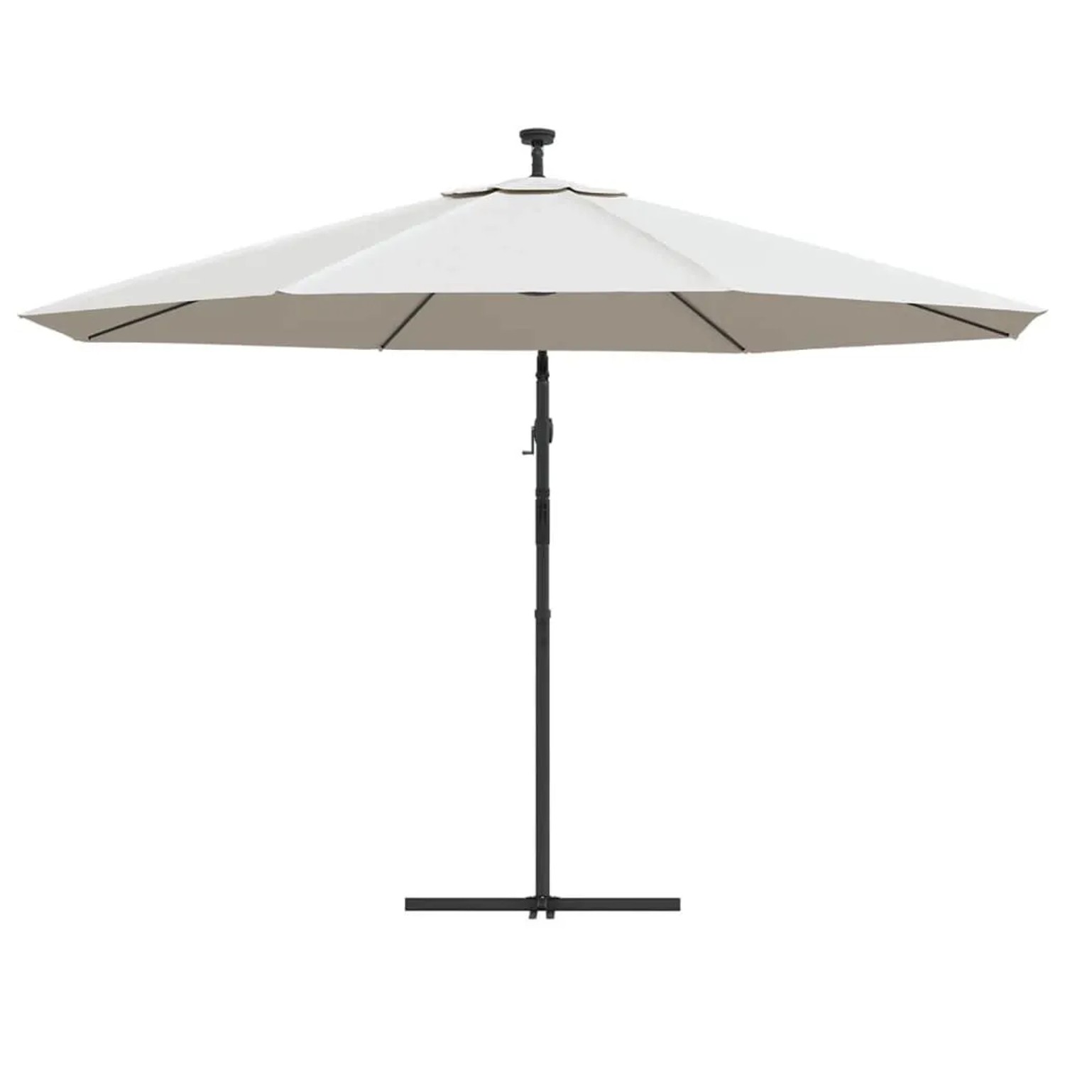 Sandweißer Ampelschirm mit LED-Beleuchtung, schwarzem Metall-Mast und Kreuzfuß. Mit Solarpanel. Für Garten & Terrasse.