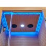 Innenansicht der Artsauna Infrarotkabine Kiruna90 mit LED-Beleuchtung und Lautsprechern.
