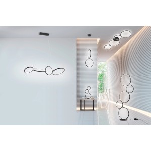 Schwarze Trio LED-Deckenleuchte Rondo mit vier Ringen in verschiedenen Ausführungen.