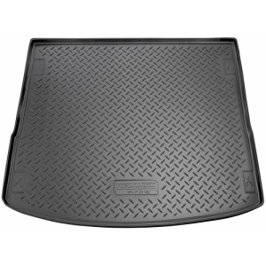 Schwarze Gummi Kofferraumwanne für Ford Focus III Kombi (2011-2018) mit Riffelstruktur.