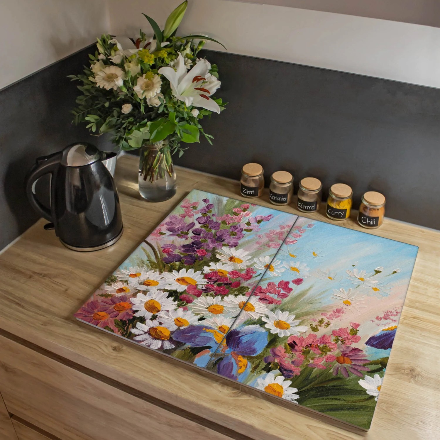 2-teilige Glas Herdabdeckplatte mit Blumenmotiv Sommerstrauss, auch als Schneidebrett nutzbar.