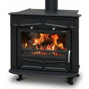 Plamen Gusskaminofen Franklin 11 kW mit Glas, schwarzer Kaminofen mit Holzfeuer.
