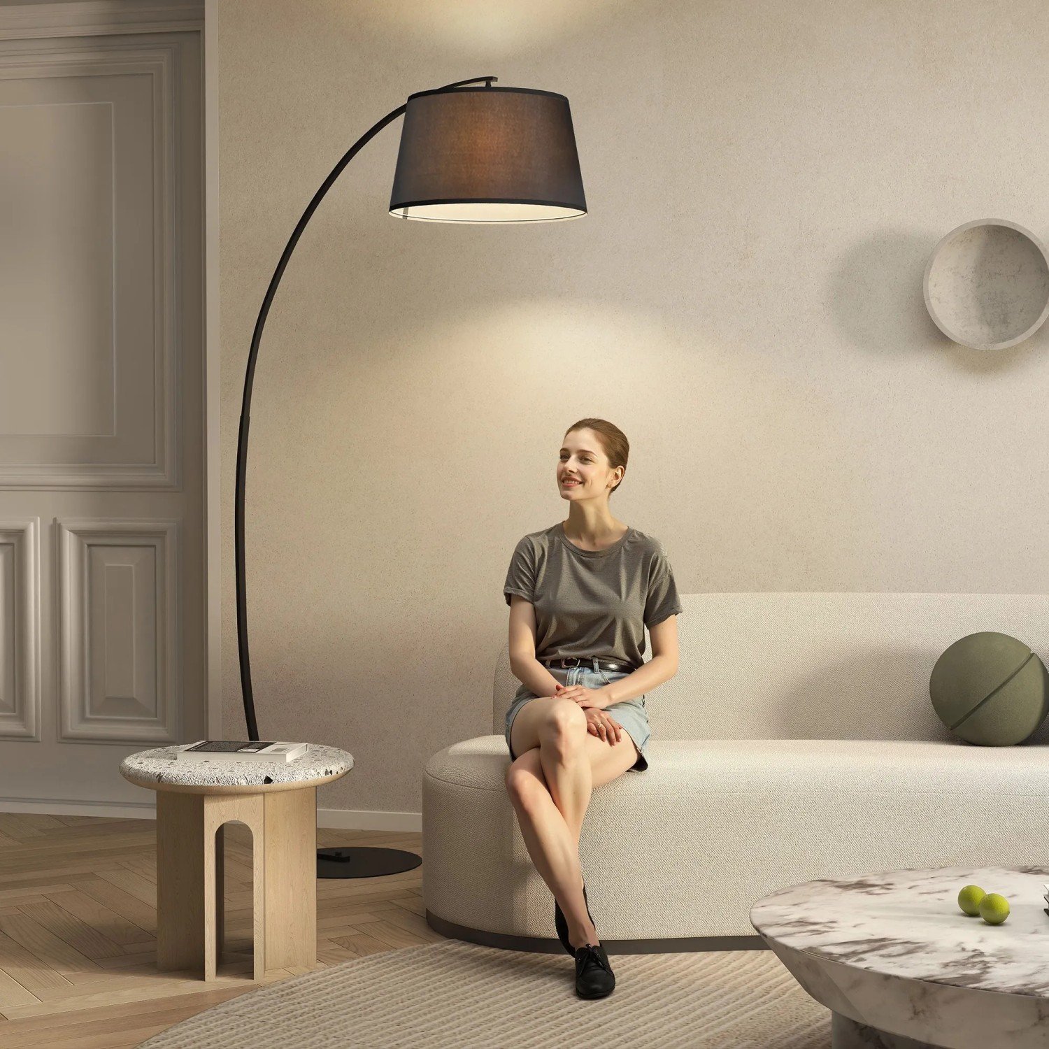 HOMCOM Stehlampe, Bogenlampe mit schwarzem Stoffschirm und Metallfuß, 190cm hoch.