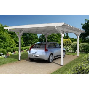 Weißer Skan Holz Carport Odenwald mit Auto. Einzelcarport aus Holz mit geraden Kopfbändern.
