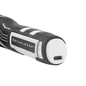 Detailaufnahme: STAHLWERK Akku-Lötkolben BLK-8 ST mit USB-C Ladeanschluss.