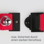 Rotes Katzenhalsband mit offenem schwarzem Sicherheitsverschluss und Metallring. Für sichere Sichtbarkeit bei Nacht.