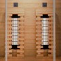 Innenansicht der Artsauna Infrarotkabine Kiruna130 Premium mit Hemlock-Holz und Dual Technologie.