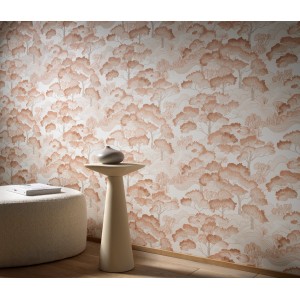 Erismann Vliestapete Elle Decoration 4 Golden Grove Terracotta mit Waldmotiv.