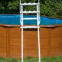 Weiße Gre Sicherheitsleiter aus HDPE mit 2x4 Stufen für Aufstellpools.