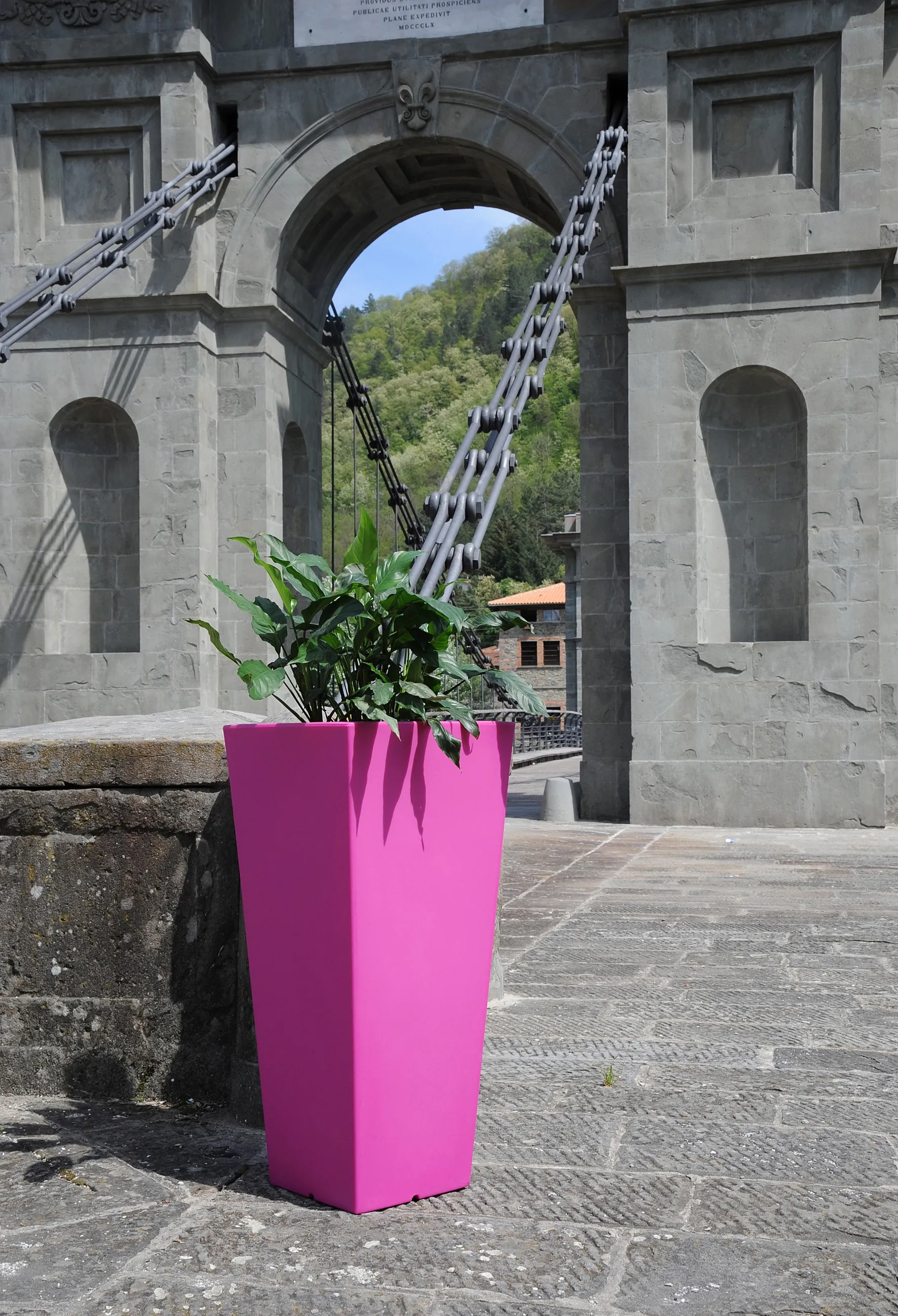 Farmet New KunststoffPflanzkübel Hydrus 39 cm x 39 cm x 85 cm hoch