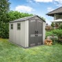Lifetime Gerätehaus Luna 5,81 m² aus Kunststoff im Garten. Gartenhaus mit Doppeltür und Fenster.