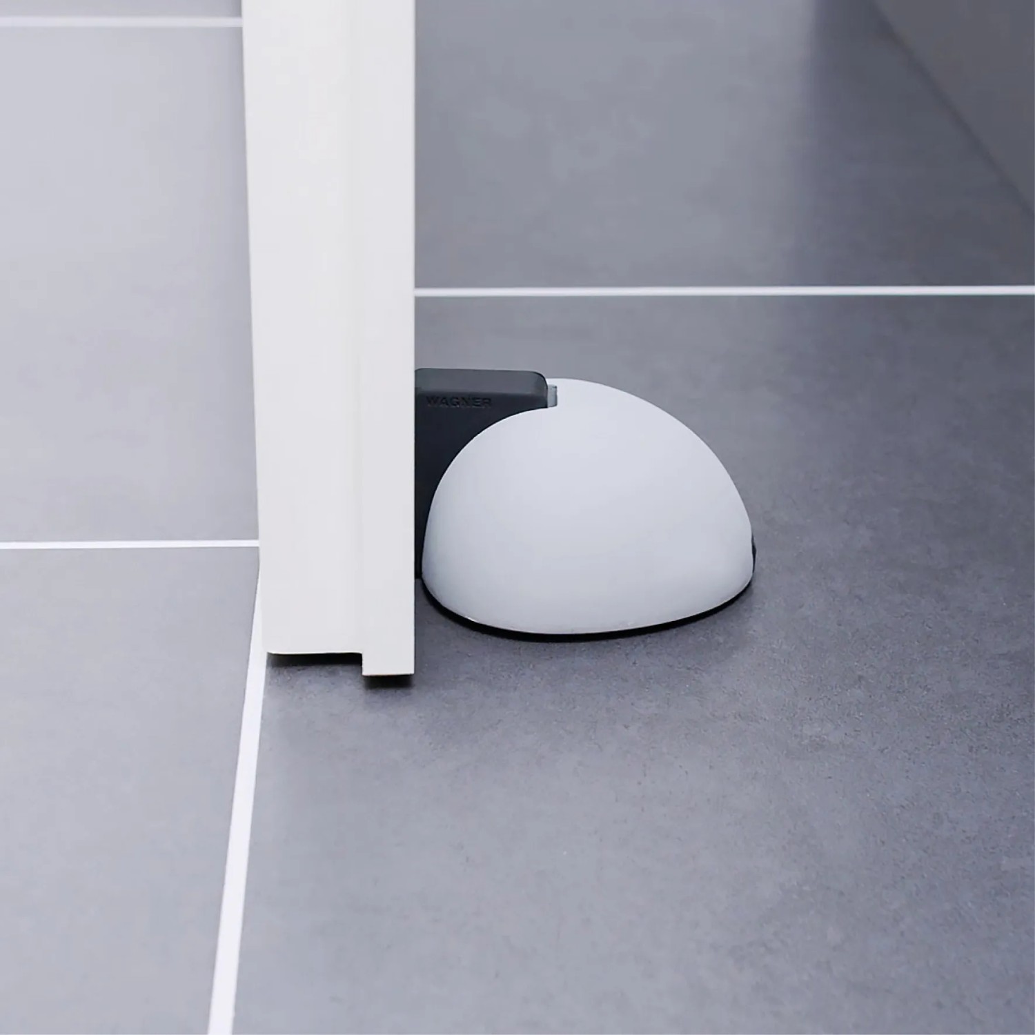 Wagner Bodentürstopper EH5189 steingrau aus Beton, schützt Tür und Wand.