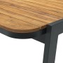 Detailansicht: Tischplatte aus Akazienholz und schwarzes Gestell des Lounge-Sets Olary.