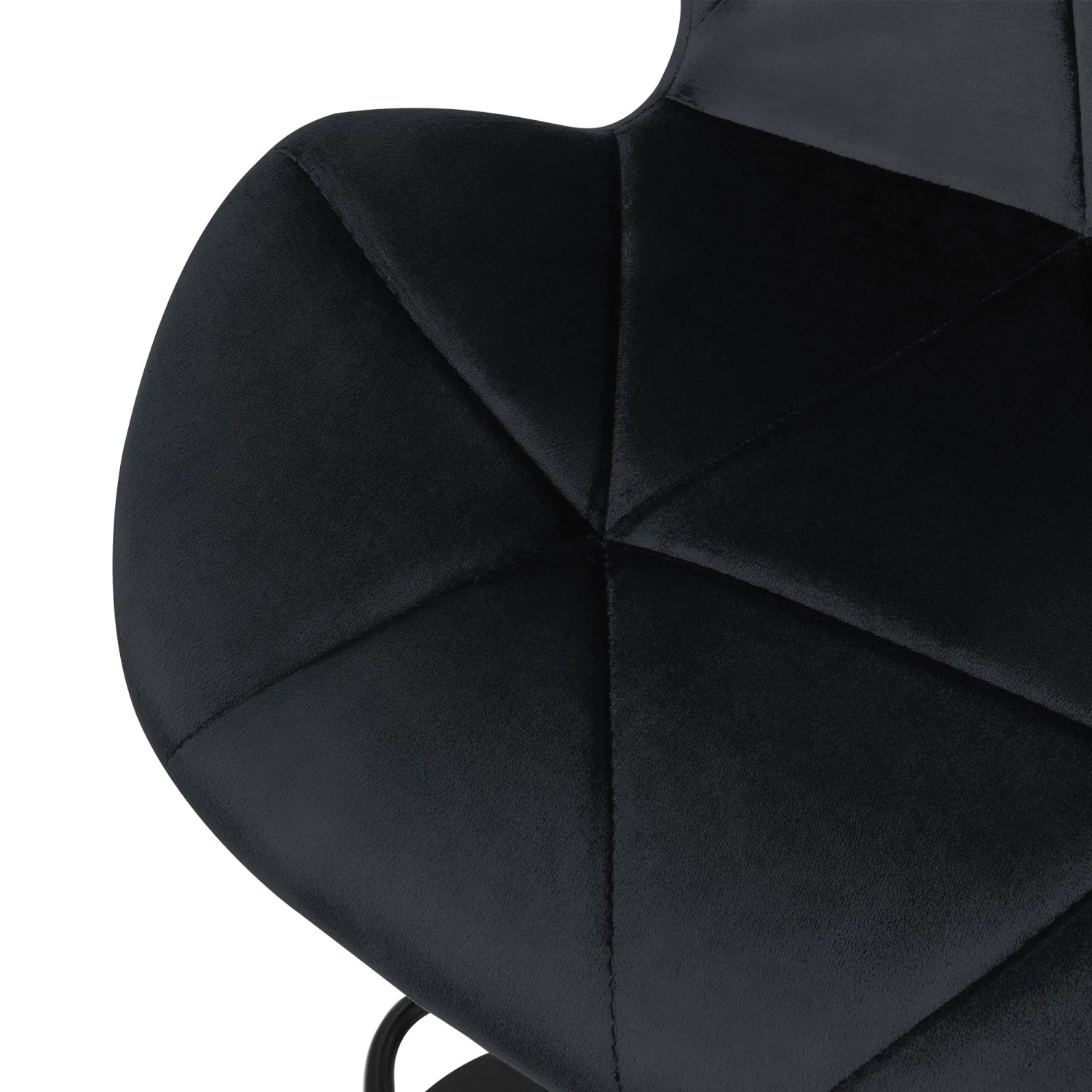 Detailaufnahme: Schwarzer ML-Design Barhocker mit Samtbezug und Rautenmuster.
