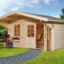 OBI Holz-Gartenhaus Riva B Natur, 380x380 cm mit Doppeltür, Fenster und Frau beim Gießen der Blumen.
