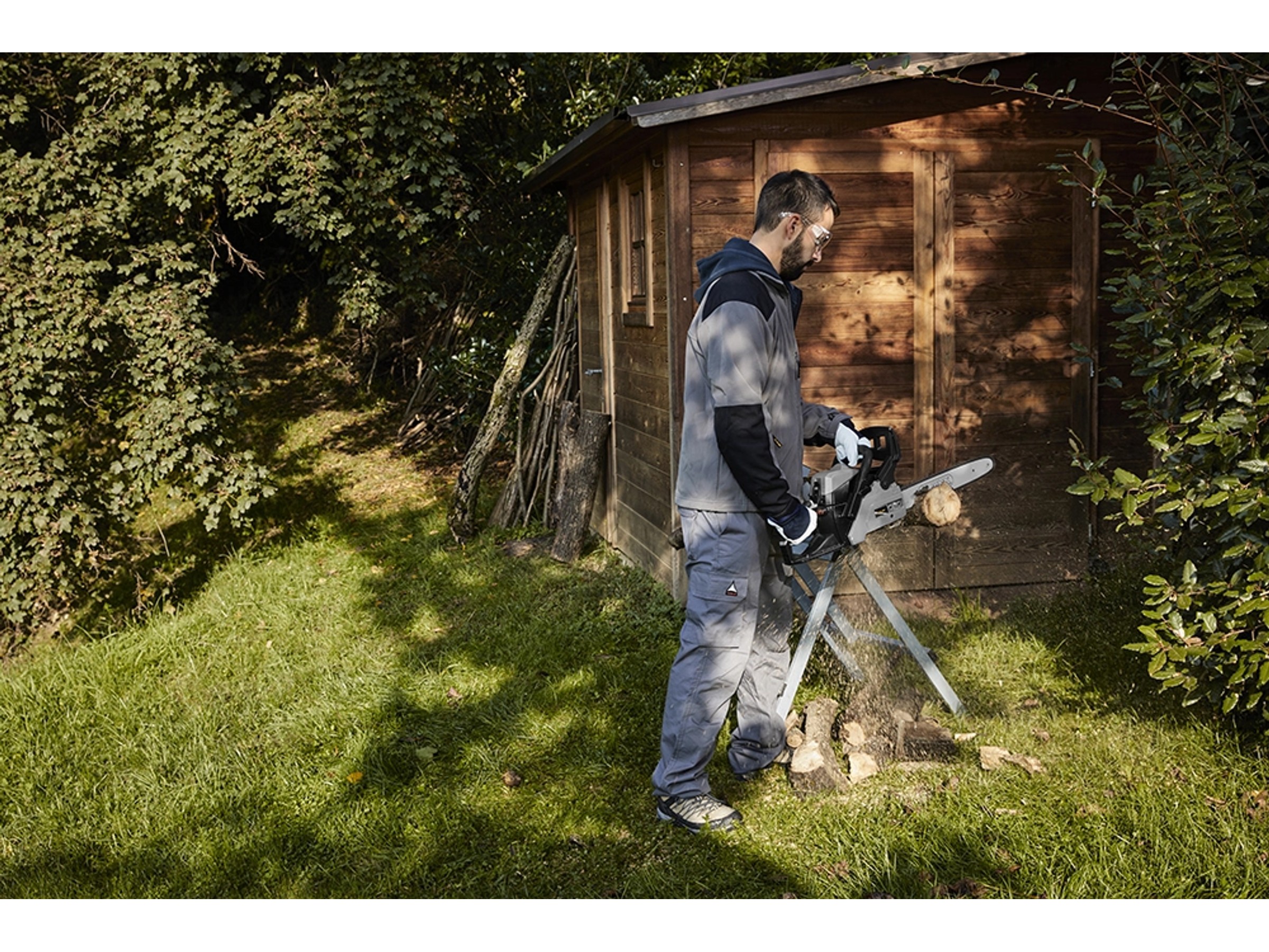 Alpina Benzin-Kettensäge ACS 39 kaufen bei OBI