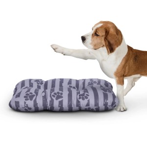 Anthrazit Hundekissen (40x60) mit Pfotenmuster und Hund, ideal als Hundebett oder Hundekorb.
