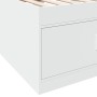 Weißes Tagesbett aus Holzwerkstoff mit Schublade. Sichtbare Latten des Bettgestells. Ideal für Schlafzimmer.