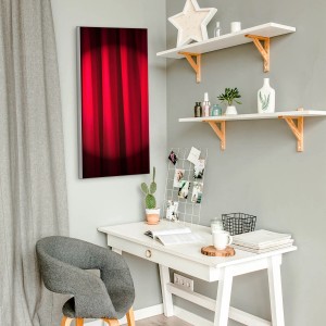 Magnettafel mit rotem Vorhang Motiv, 37x78cm. Metall Pinnwand inkl. 4 Magnete.