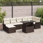 Braunes 8-teiliges Garten-Sofa-Set aus Poly Rattan mit Tisch und beigen Kissen.