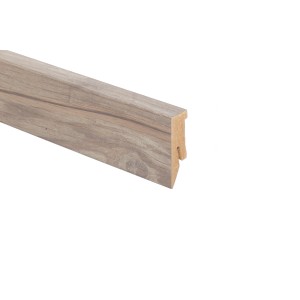 Sockelleiste Eiche Saloon/Beton Fossil, 50x18x2600 mm, zur Wandbefestigung mit Clips.