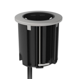 Kalb Einbausteckdose für Tische/Möbel, 54mm rund, mit silberfarbener Blende und schwarzem Gehäuse.