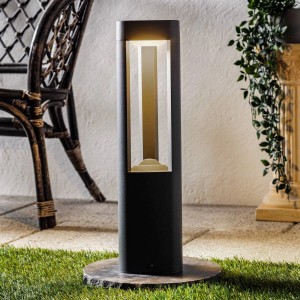 Schwarze Lucande LED Außenleuchte Pirron aus Aluminium für Garten und Terrasse.