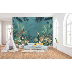 Komar Vliesfototapete Enchanted Jungle mit Dschungelmotiv, Papagei und Tukan im Kinderzimmer.