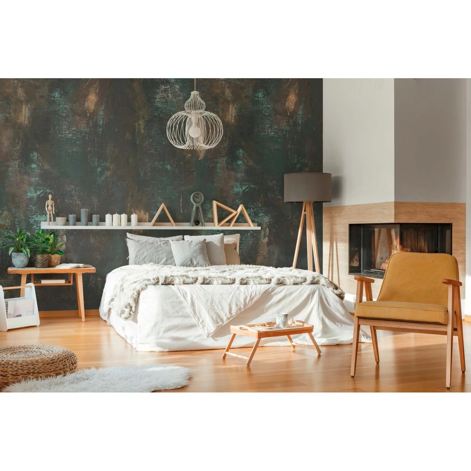 Schlafzimmer mit dunkelgrüner Bricoflor Tapete in Patina Optik mit Rost Motiv.