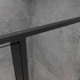 Detailaufnahme: Schwarze AICA Duschkabine mit Drehtür und 6mm Nanoglas Duschwand.