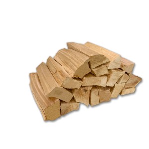 PINI Buchenholzscheite ohne Rinde, ca. 25 cm, gestapelt. Ideal für Pizzaofen, Grill, Kamin, Feuerschale.