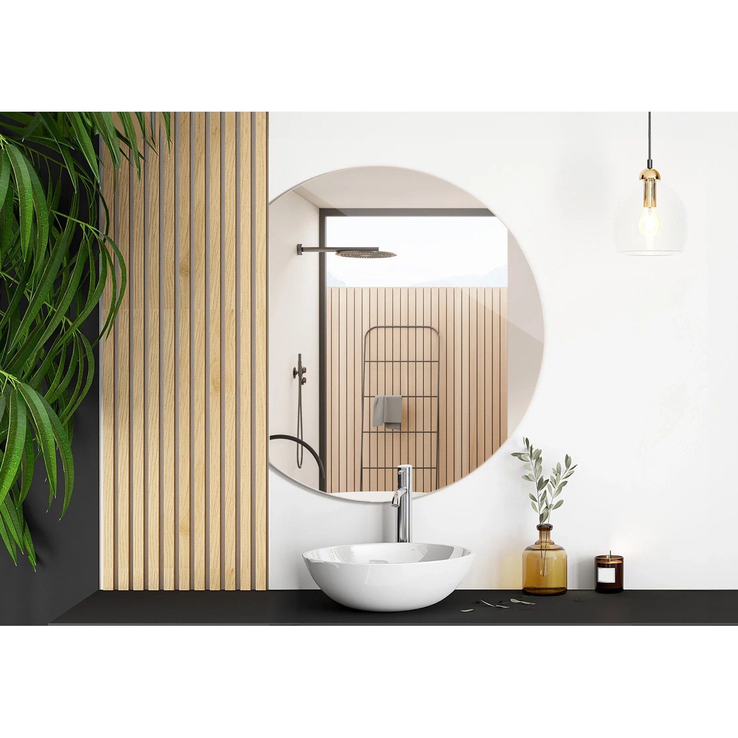 Runder Tulup Wandspiegel (63x70 cm) mit abgeschrägten Kanten im Badezimmer.
