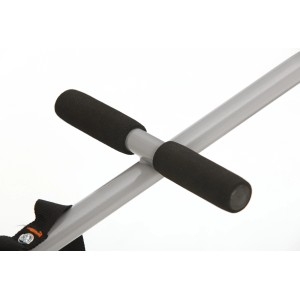 Detailaufnahme: Handgriff des Fischer Lastenanhänger Profi Plus III, schwarz.