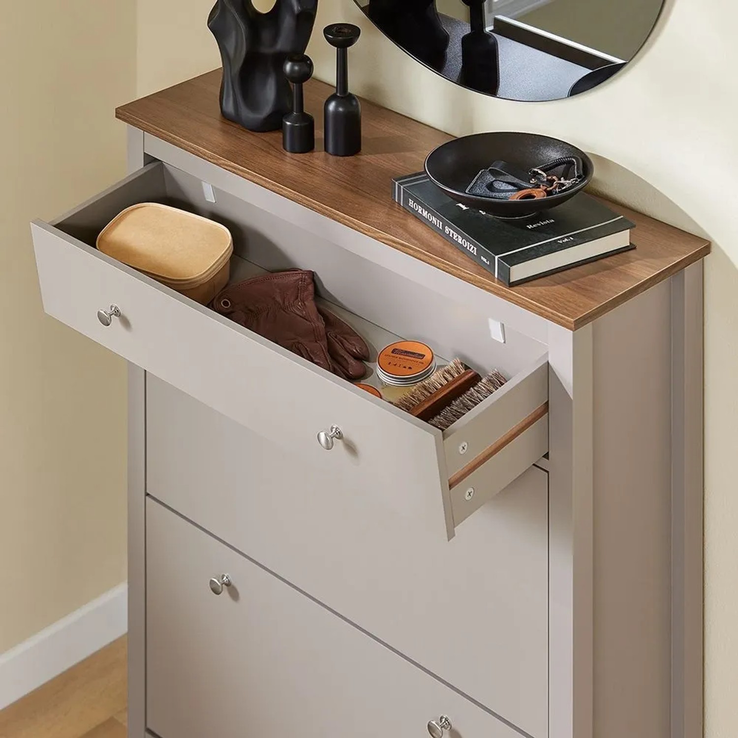 SoBuy Schuhschrank schmal, hellbraun, mit offener Schublade und Schuhklappen. Platzsparende Schuhkommode.