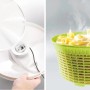 Leifheit Salatschleuder ComfortLine, 5,5L, mit grünem Sieb und weißem Deckel.