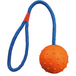 Jollypaw Ball am Seil, orangefarbener Naturgummi Ball mit blauem Seil für Apportierspiele.