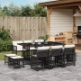Schwarze 11-tlg. vidaXL Garten-Essgruppe aus Rattan mit Tisch, Stühlen, Hockern und Kissen.