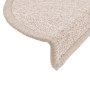 Detailaufnahme: Taupefarbene, halbrunde Stufenmatte (vidaXL).