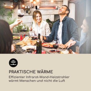 Gruppe genießt Wärme unter Blumfeldt Infrarot-Heizstrahler auf Terrasse.