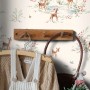 ESTAhome Vliestapete Hirsche Crème-Beige. Dekorative Wandgestaltung für Kinderzimmer mit Waldmotiv und Rehen.